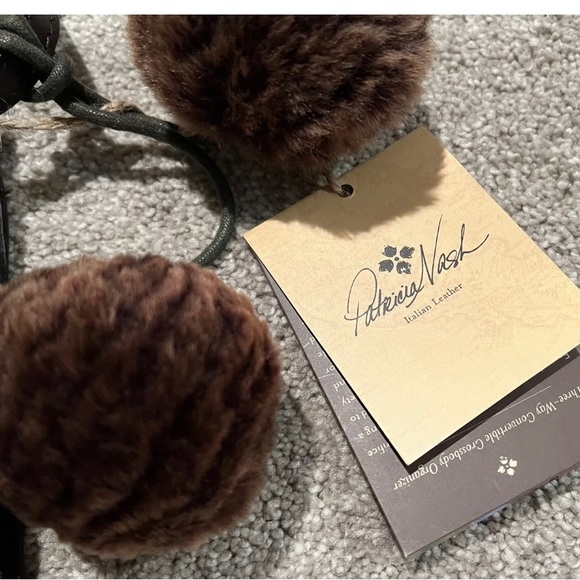 🔥NWT PRICE DROP Patricia Nash P14198 Sherpa Lanza Crossbody Leather Chocolat… - Picture 2 of 5